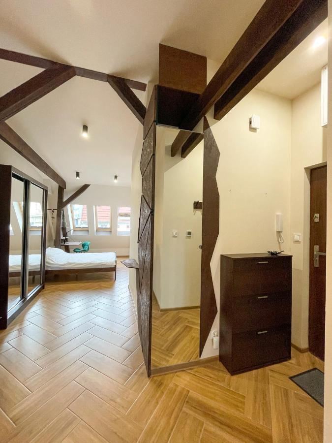 Long Attic Studio Poznan Exterior foto